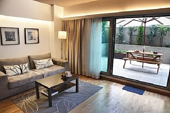 Ueftade Sokak Apartment